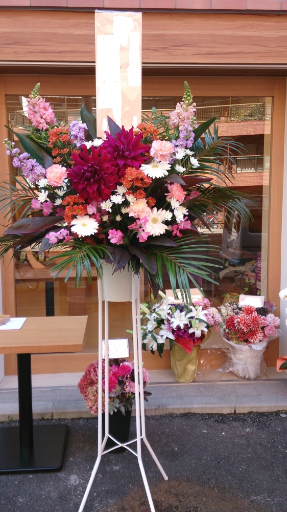 豪華なスタンド花!の写真